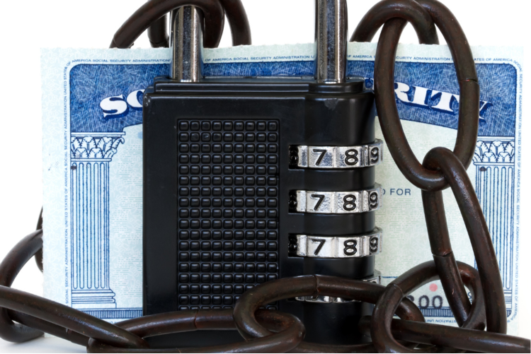 Warning Signs of Identity Theft | Hogo : Hogo.com Blog